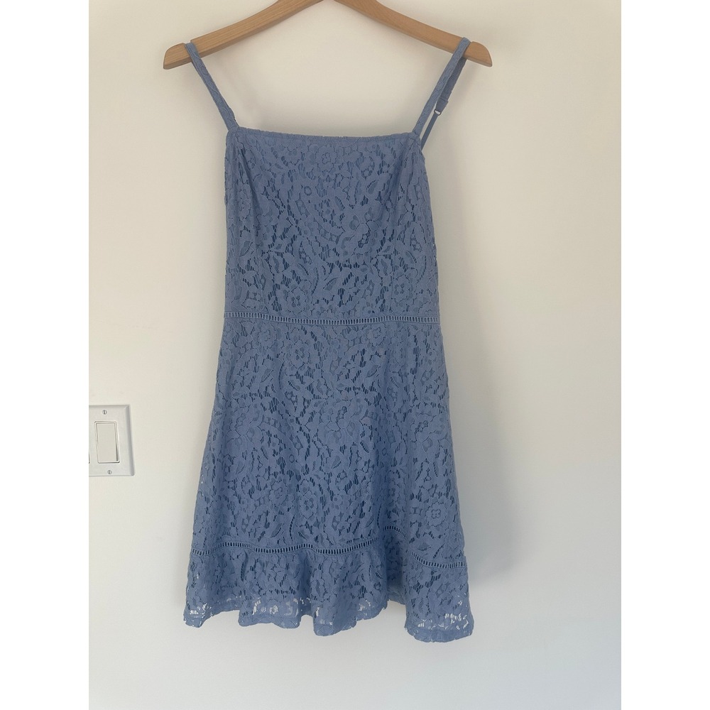 Hollister Blue Floral Lace Smocked Back Mini Dress Adjustable Straps Medium - Picture 2 of 5